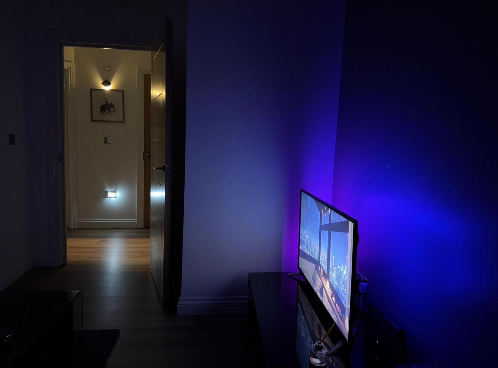 24-7 Secured City Centre Apartments With Free Underground Parking And Wifi Birmingam Exterior foto